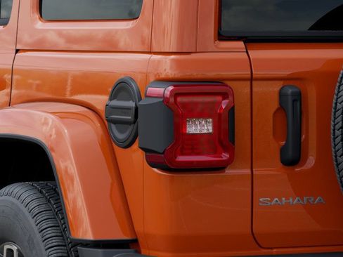 New 2025 Jeep Wrangler Unlimited Sahara AWD/4WD image 9