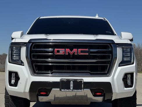 Used 2023 GMC Yukon AT4 w/ AT4 Premium Package image 16