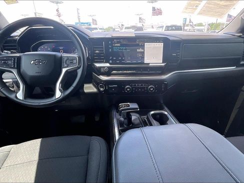 Used 2025 Chevrolet Silverado 1500 RST AWD/4WD image 16
