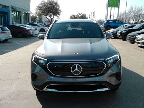 Used 2023 Mercedes-Benz EQB 300 4MATIC w/ Exclusive Package image 2