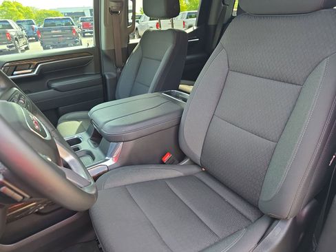 Used 2024 GMC Sierra 1500 Elevation w/ Preferred Package AWD/4WD image 17