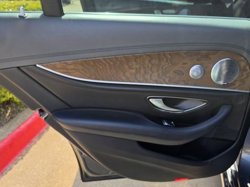 Used 2017 Mercedes-Benz E 300 w/ Premium 3 Package image 24