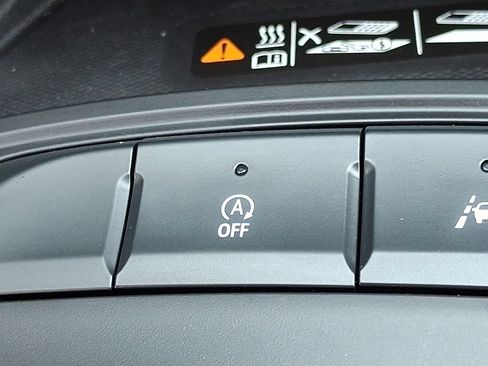 Used 2024 Buick Envista Preferred w/ Convenience II Package FWD image 22
