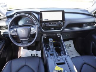 Used 2025 Toyota Grand Highlander XLE video 2