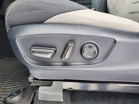 Used 2024 Toyota Tacoma TRD Off-Road w/ TRD Off Road Upgrade Package image 19