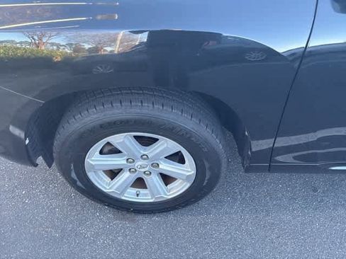 Used 2010 Toyota Highlander SE image 9