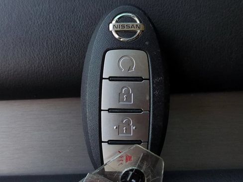 Used 2023 Nissan Murano SV w/ SV Midnight Edition Package FWD image 26