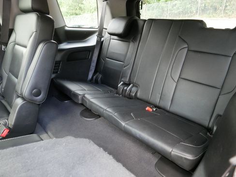 Used 2019 GMC Yukon SLT AWD/4WD image 35