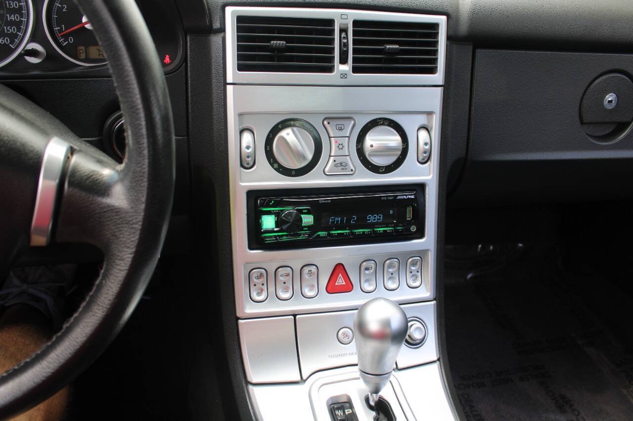 Used 2006 Chrysler Crossfire Limited RWD image 13