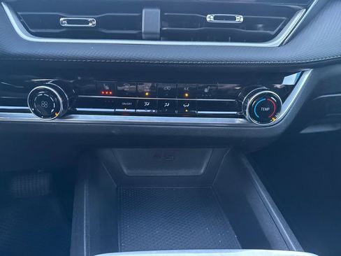 Used 2025 Chevrolet Equinox LT image 21