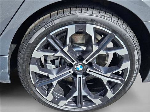 Certified 2026 BMW 330i Sedan w/ Convenience Package image 10