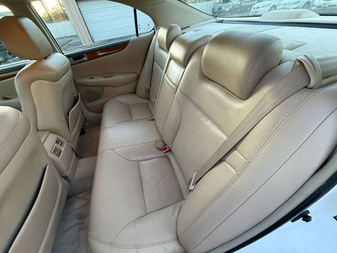 Used 2005 Lexus ES 330 image 14