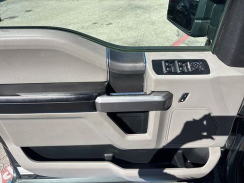 Used 2015 Ford F150 XLT w/ Equipment Group 301A Mid image 14