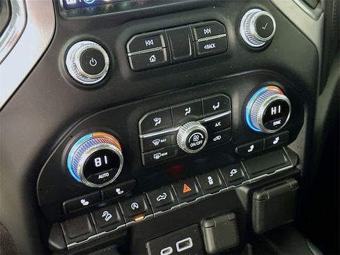 Used 2020 GMC Sierra 1500 Elevation image 26