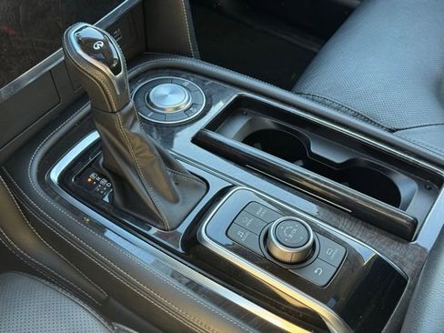 Used 2024 INFINITI QX80 Luxe image 33