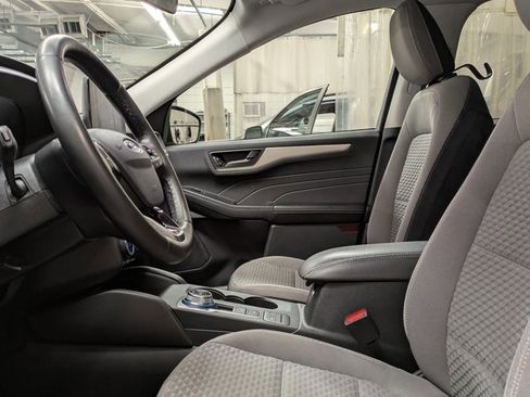 Used 2022 Ford Escape SE w/ Convenience Package FWD image 12