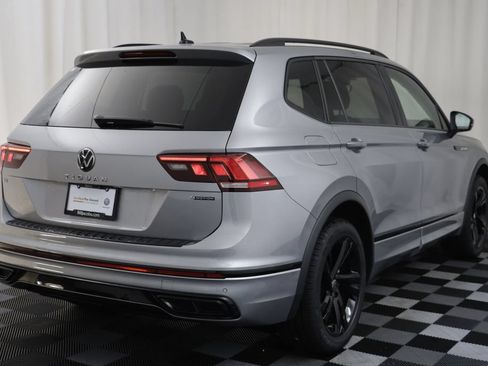 Certified 2024 Volkswagen Tiguan SE R-Line AWD/4WD image 16