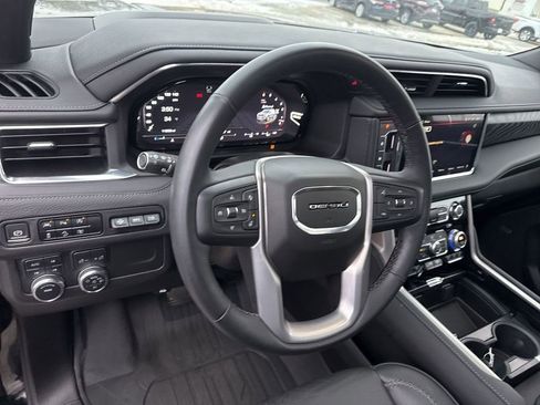 Certified 2023 GMC Yukon XL Denali image 20