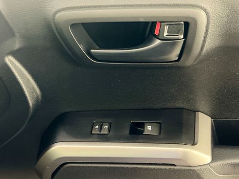 Used 2023 Toyota Tacoma SR5 image 31