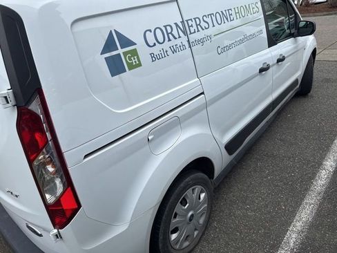 Used 2019 Ford Transit Connect XLT image 11