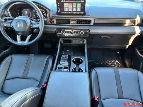 Used 2024 Honda Pilot Touring image 17
