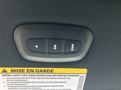 New 2026 Chrysler Pacifica Select AWD/4WD image 29