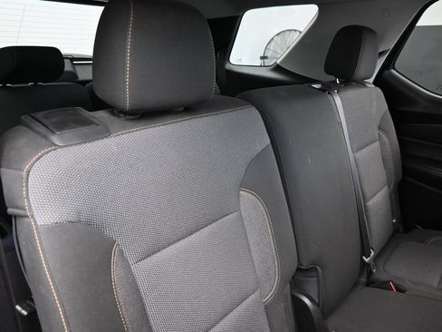 Used 2020 Chevrolet Traverse LS FWD image 34