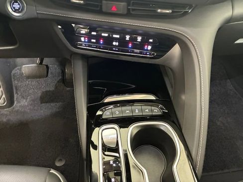 Used 2022 Buick Envision Avenir w/ Technology Package II AWD/4WD image 21