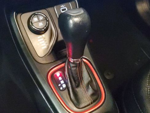 Used 2020 Jeep Compass Trailhawk image 26