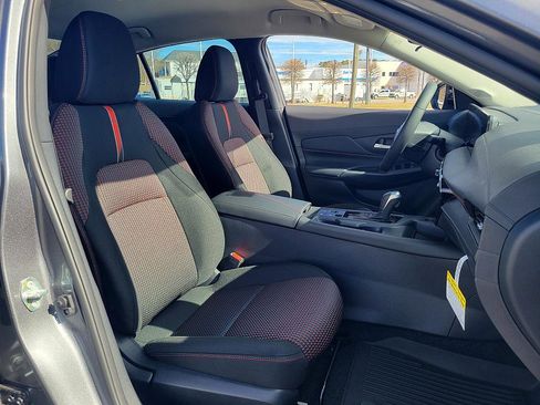 New 2026 Nissan Sentra SR image 17