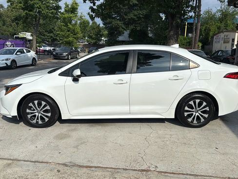 Used 2022 Toyota Corolla LE FWD image 8