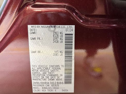 Used 2025 Nissan Altima 2.5 SV FWD image 31