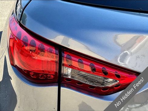 Used 2017 INFINITI QX70 AWD w/ Premium Package image 23