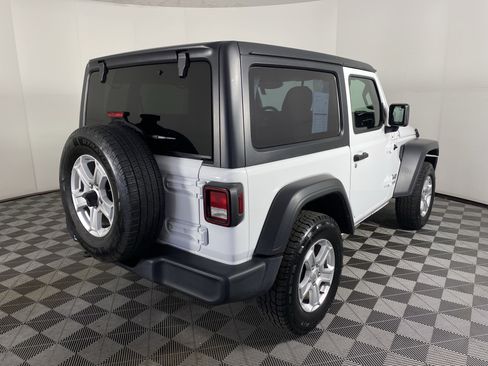 Used 2020 Jeep Wrangler Sport AWD/4WD image 5