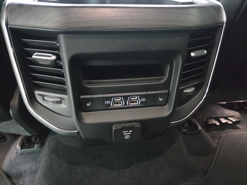 Used 2026 RAM 1500 Laramie AWD/4WD image 24