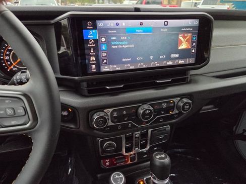Certified 2024 Jeep Wrangler Unlimited Sport AWD/4WD image 20
