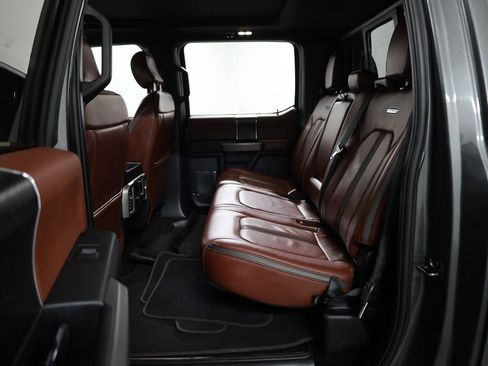 Used 2019 Ford F150 Platinum w/ Equipment Group 701A Luxury image 14