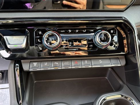 New 2026 GMC Sierra 2500 AT4 w/ AT4 Premium Plus Package image 17