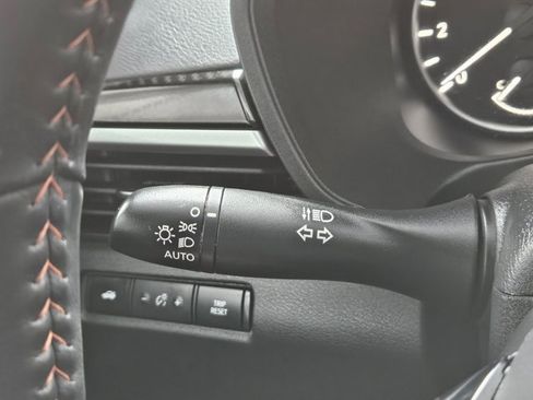 Used 2025 Nissan Altima 2.5 SR w/ SR Premium Package image 28