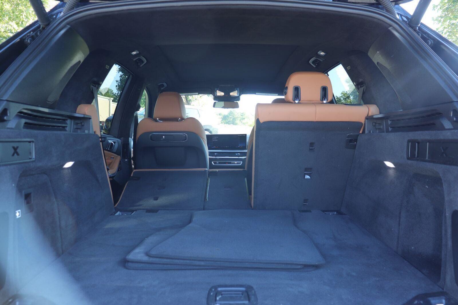 Used 2024 BMW X5 sDrive40i w/ Executive Package RWD image 14