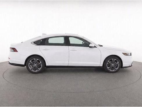 Used 2024 Honda Accord EX-L image 4
