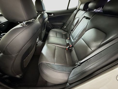 Used 2018 Kia Stinger Premium image 23