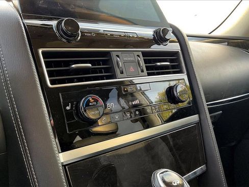 Used 2024 INFINITI QX80 Luxe image 25