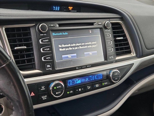 Used 2018 Toyota Highlander Limited AWD/4WD image 12