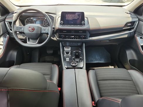 Used 2025 Nissan Rogue SV w/ Rock Creek Premium Package AWD/4WD image 11