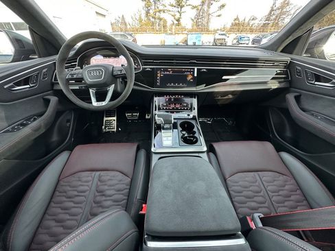 Used 2026 Audi RS Q8 performance image 28