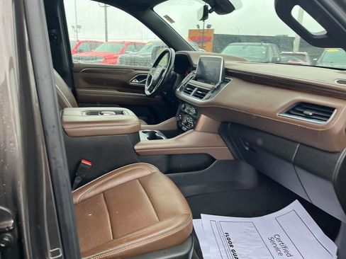 Used 2021 Chevrolet Suburban High Country image 35