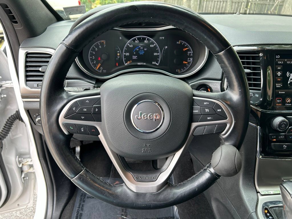 Used 2022 Jeep Grand Cherokee Limited AWD/4WD image 16