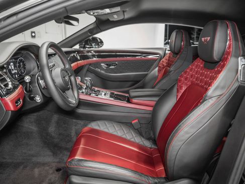 Used 2020 Bentley Continental GT image 17
