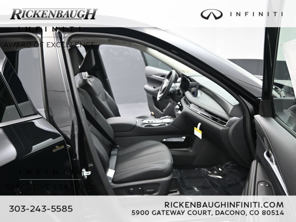 Certified 2026 INFINITI QX60 Luxe w/ Cargo Package AWD/4WD image 15